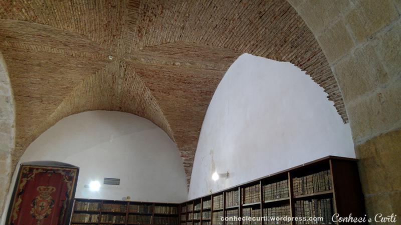 biblioteca-joanina-piso-intermediario