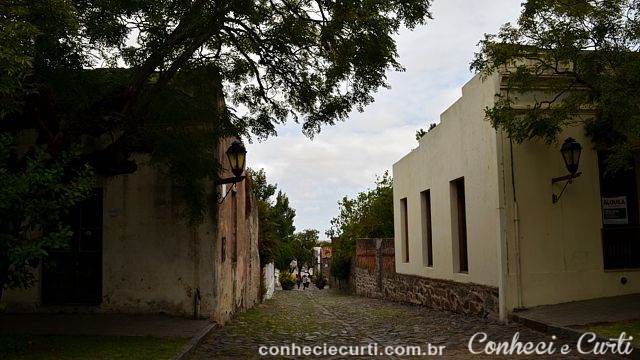  Colonia del Sacramento, Uruguay. Uma rua do bairro histórico.