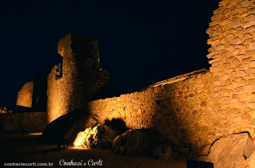 Castelo Rodrigo, a muralha do Castelo.