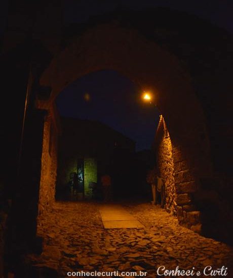 Castelo Rodrigo, a porta da vila.