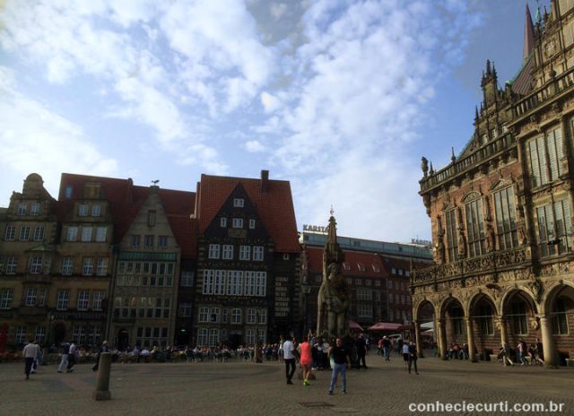 A Markplatz de Bremen e a estátua do Roland - Alemanha.